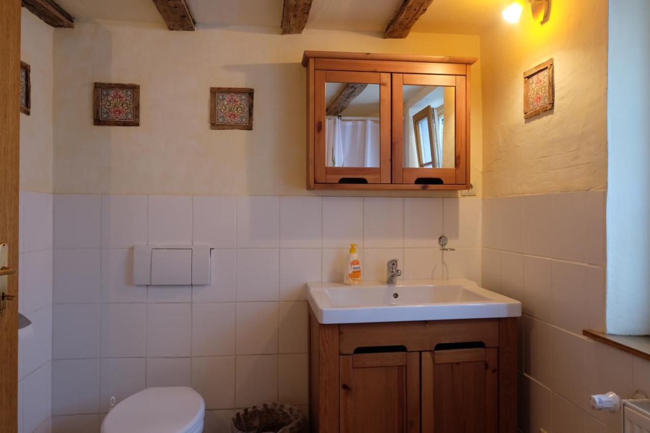 Historisches Haus Im Herzen Von Monschau Esterno foto