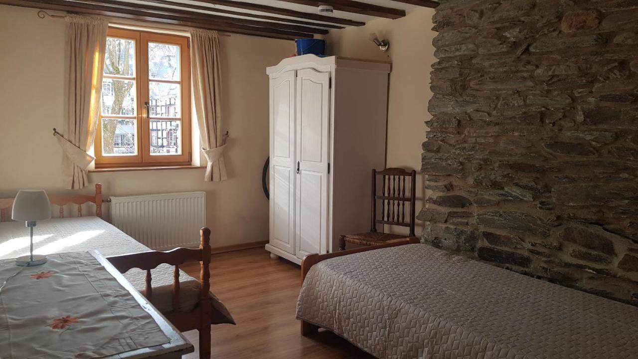 Historisches Haus Im Herzen Von Monschau Esterno foto