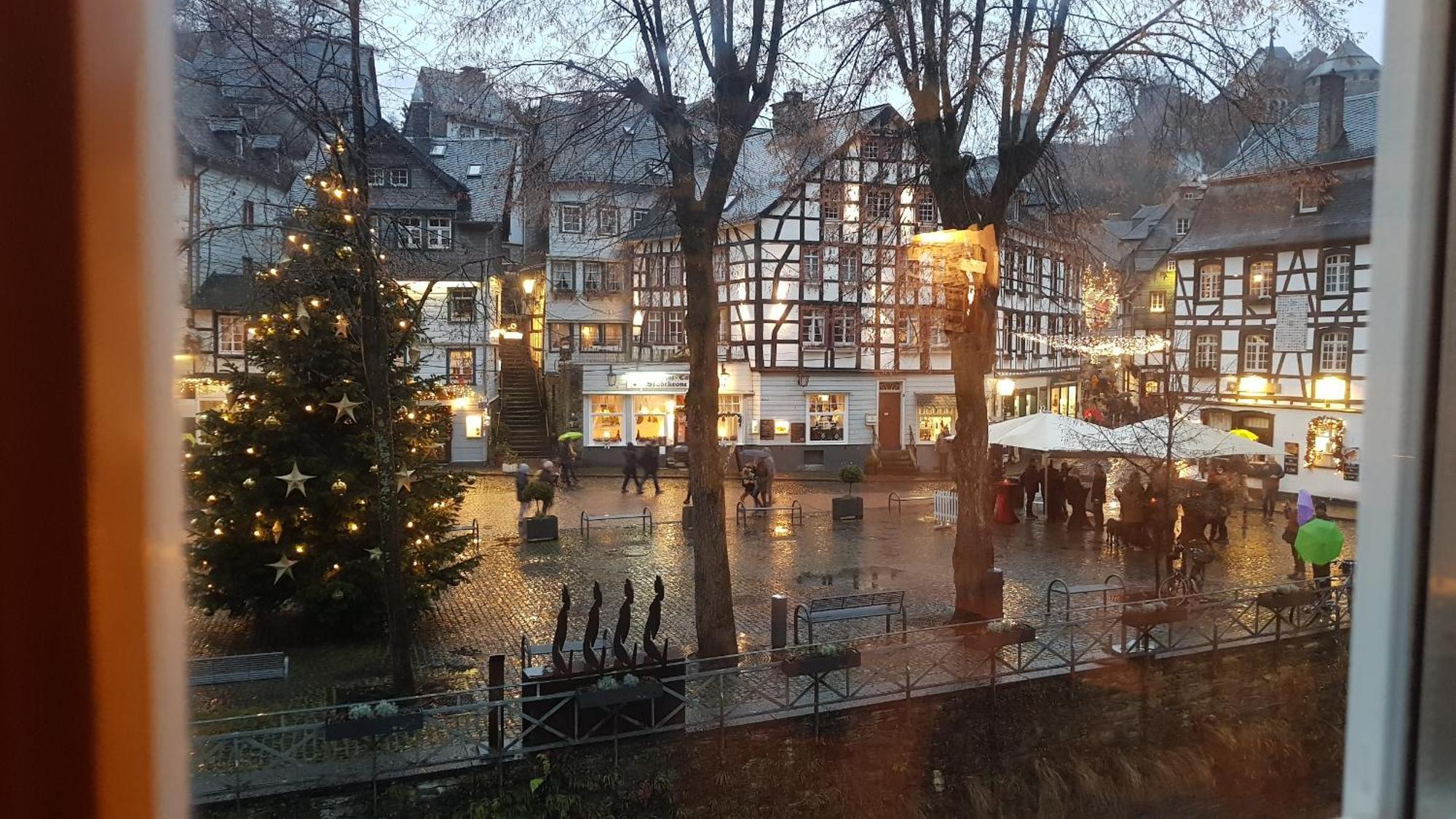 Historisches Haus Im Herzen Von Monschau Camera foto